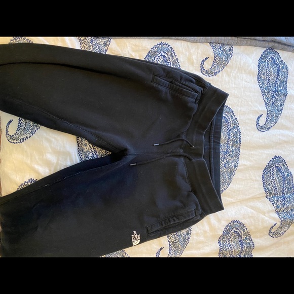 north face joggers - Picture 4 of 4